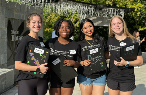 four Experience UGA volunteers