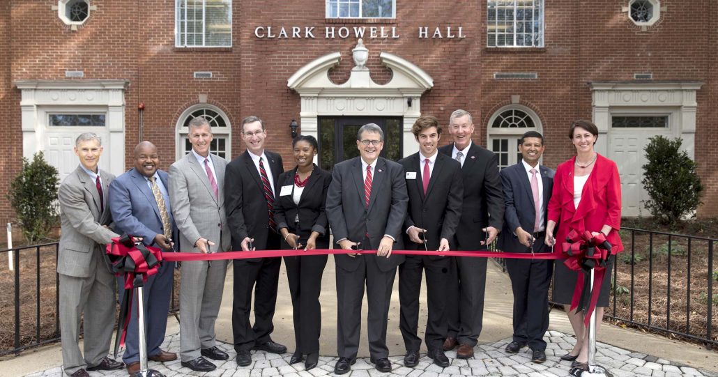 Ribbon cutting at ceremony