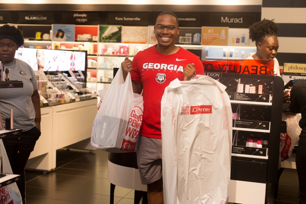 Student at Dawgs Suit Up